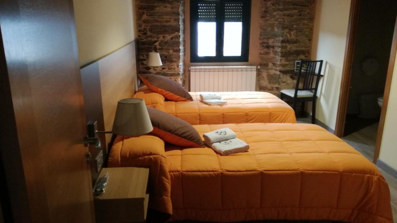 Albergue Pension Porta Santa Baleira Exteriör bild